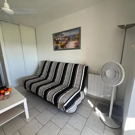 Apartment Joli Tres Clair A Proximite Pour 3 Personnes *