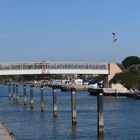 Joli Tres Clair A Proximite Pour 3 Personnes * La Londe-les-Maures