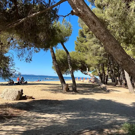 Joli Tres Clair A Proximite Pour 3 Personnes * La Londe-les-Maures