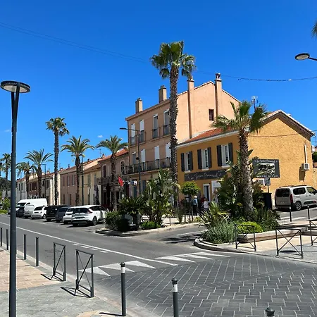 Apartment Joli Tres Clair A Proximite Pour 3 Personnes
